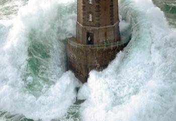 PHARES DANS LA TEMPETE LAJUMENT